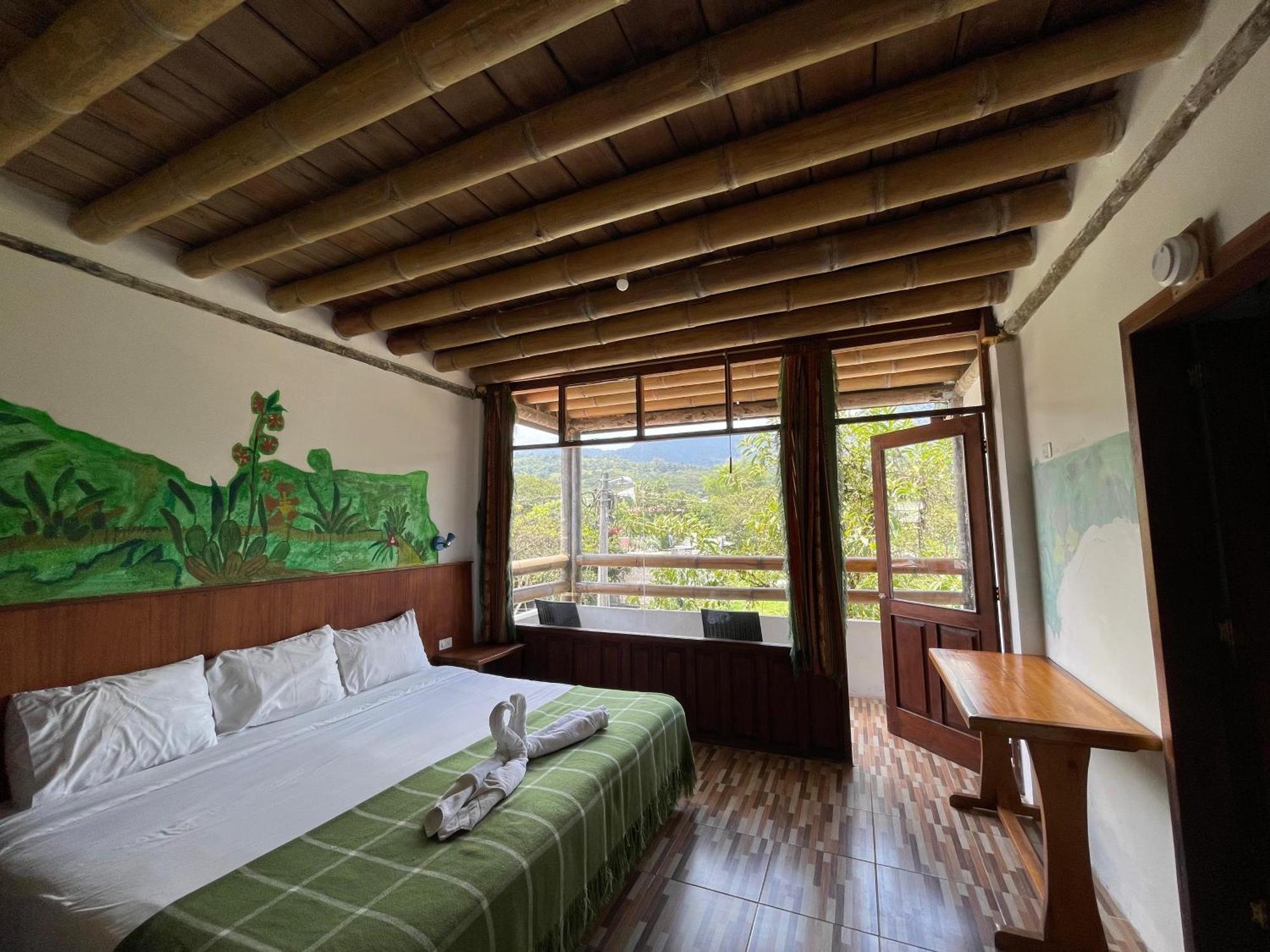 Biohostal Mindo Cloud Forest Exterior foto